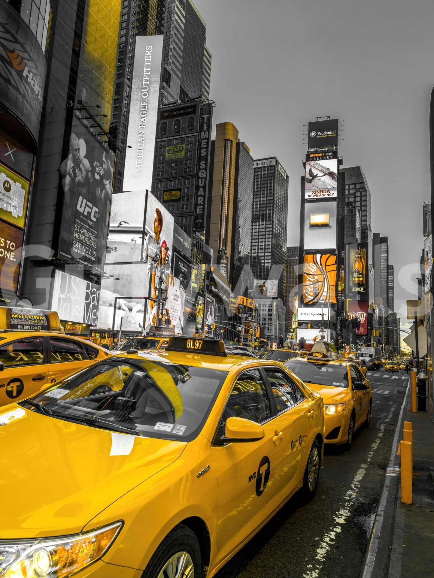 Awesome NYC Cabs Golden Rush mural, city life and powerful street vibe.