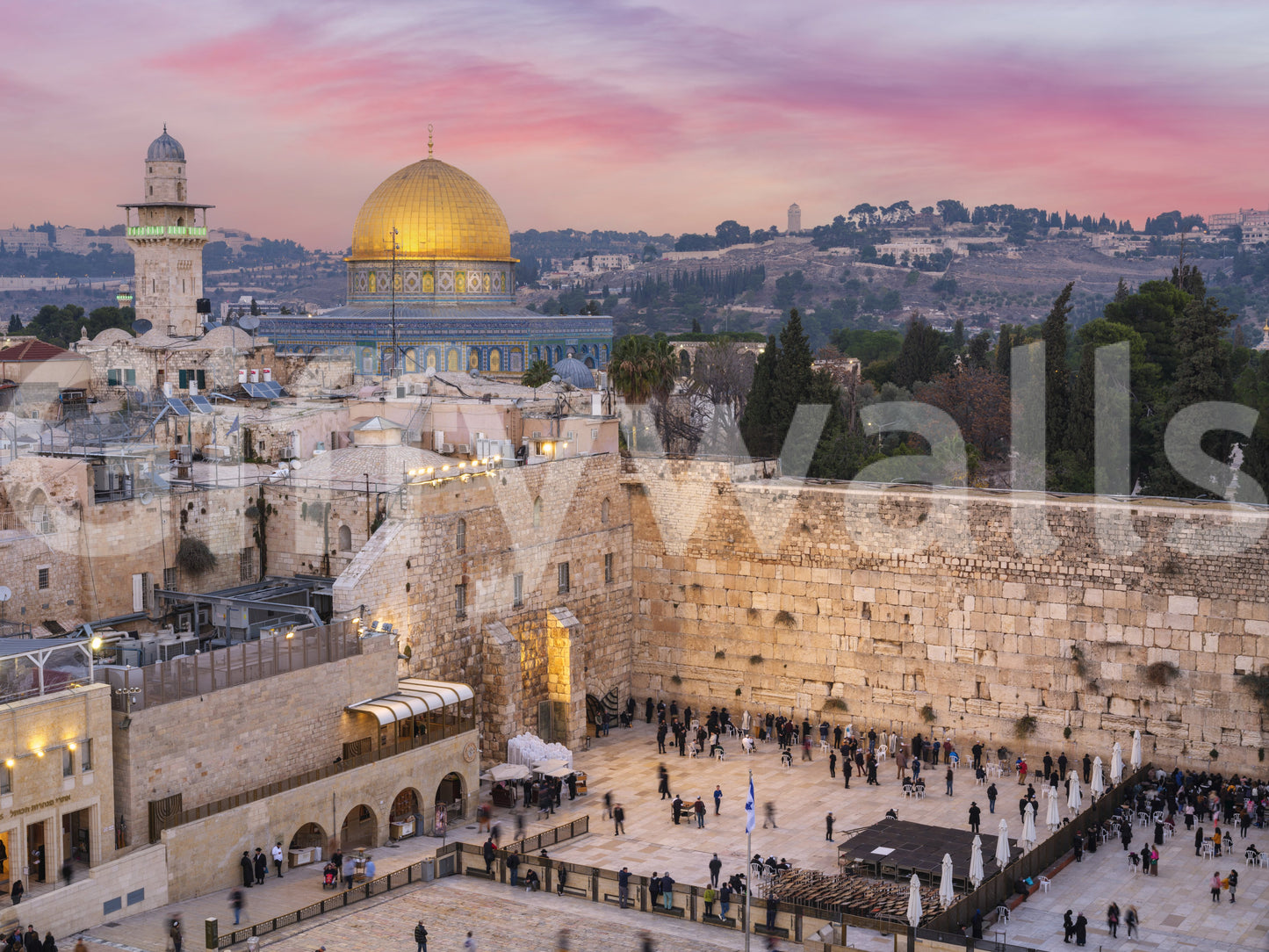 The wallpaper features a subtle, spiritual pattern.