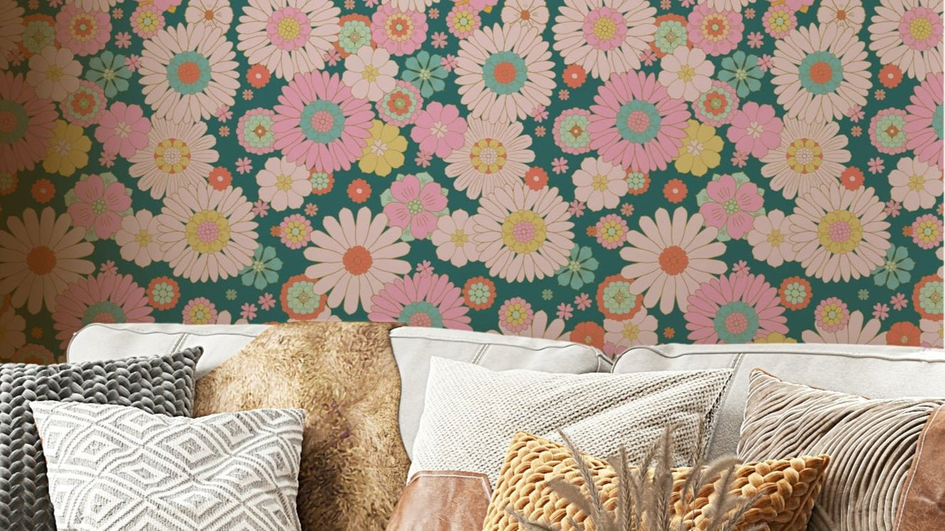 A cheerful and vibrant retro wallpaper pattern.
