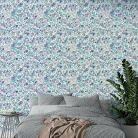 Vintage-style watercolor daisies wall covering

