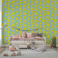 Yellow daisy wallpaper for sunny, vibrant walls

