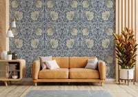 Detailed leaf and flower pattern wallpaper

