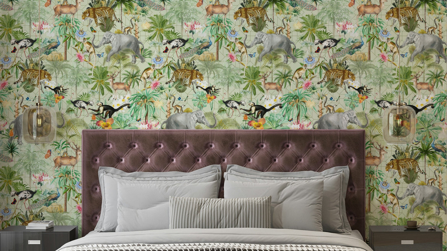 Jungle Opulence Wallpaper featuring vibrant foliage and exotic blooms.

