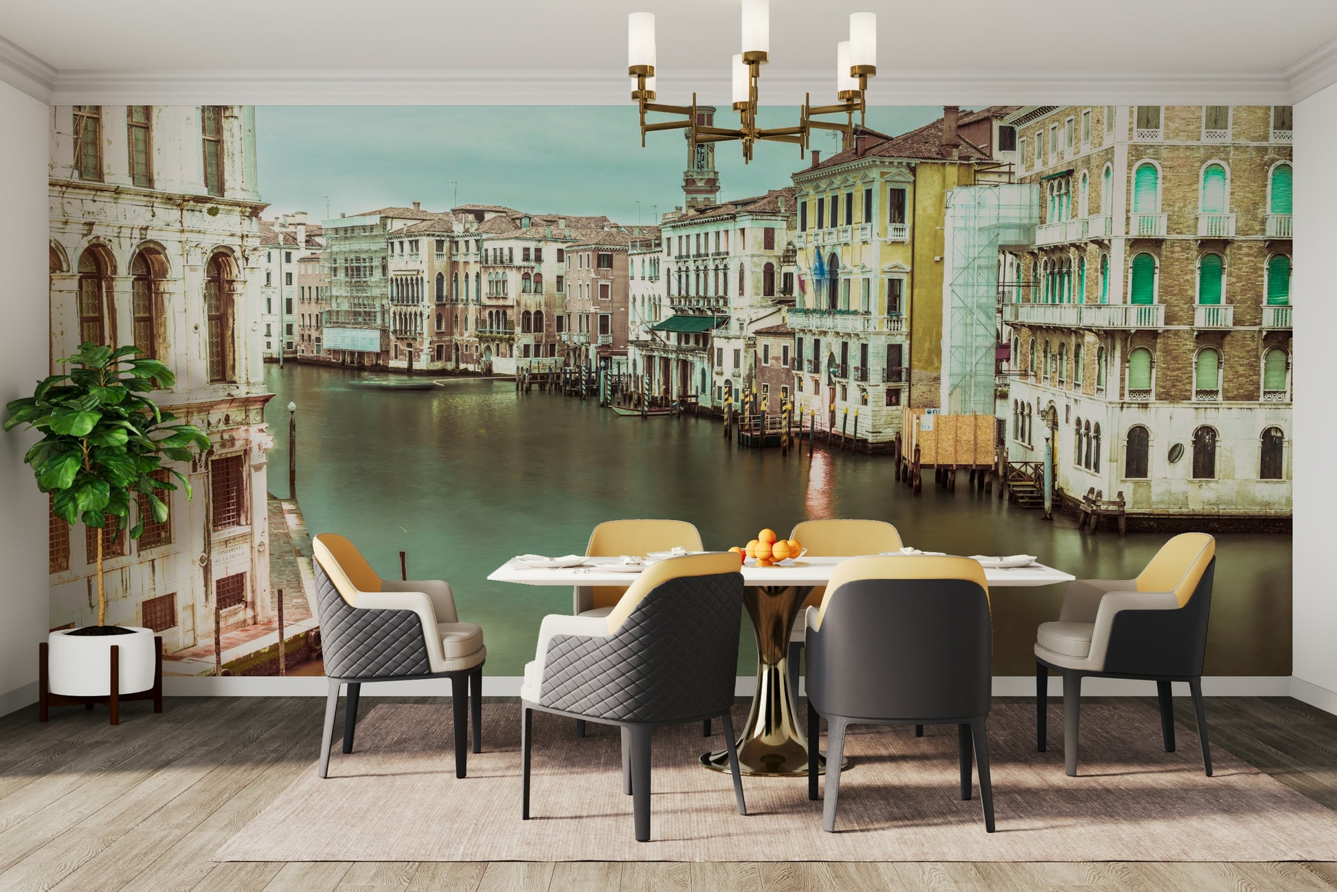 Scenic Venice Grand Canal mural for a sophisticated room look.

