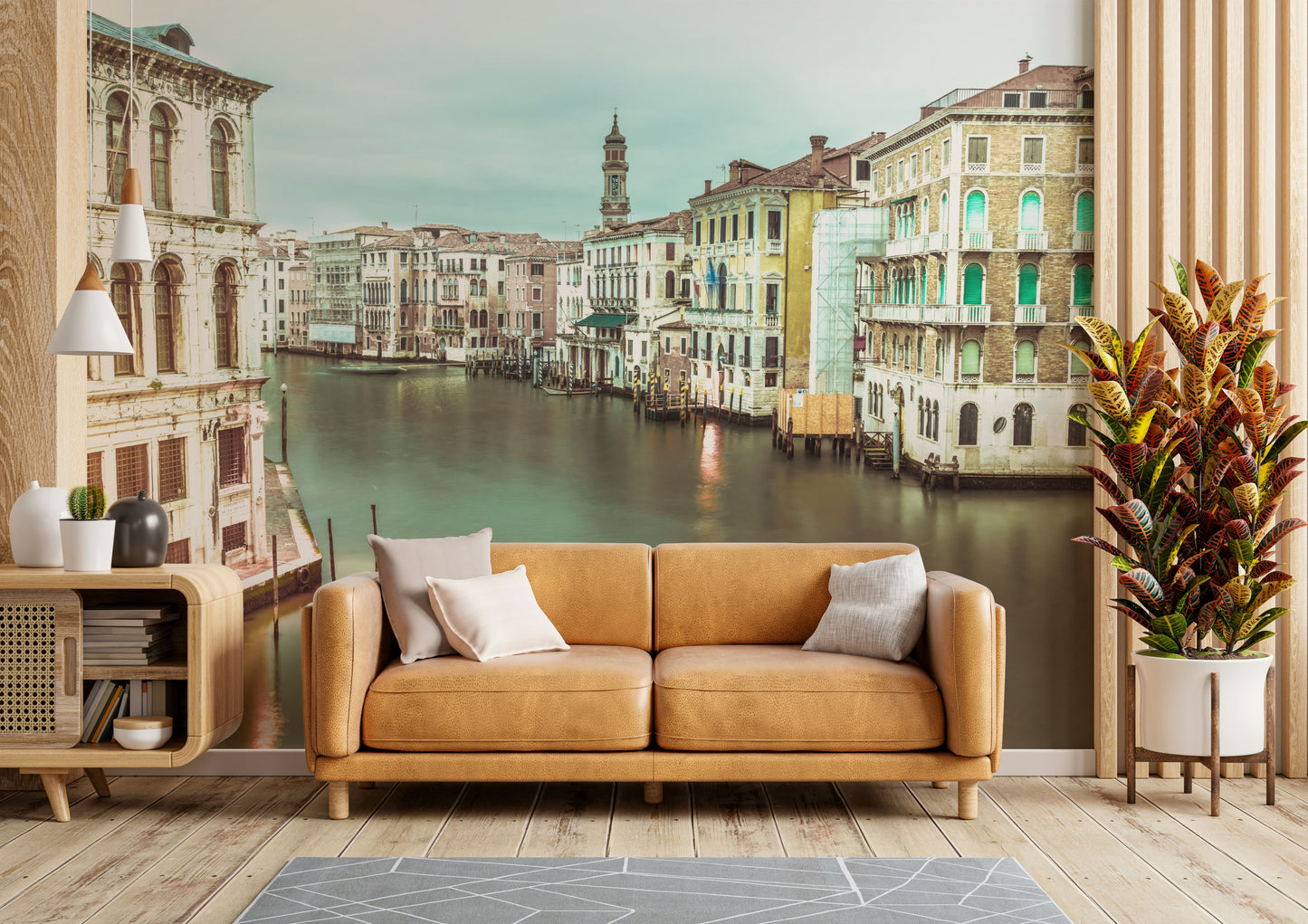 Wall mural depicting Venice’s Grand Canal for a peaceful room.


