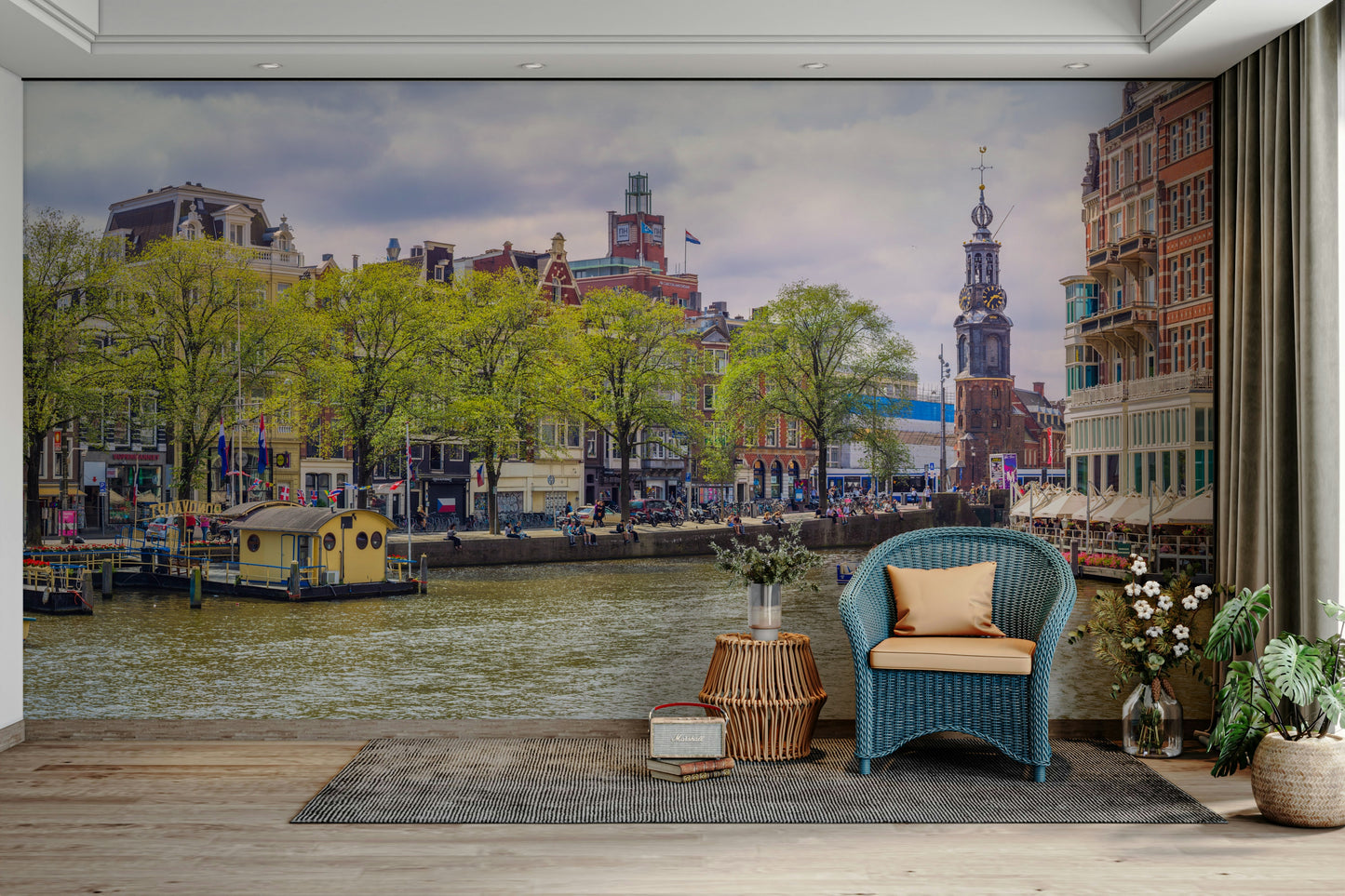 Ideal for a living room, bedroom, or study.

