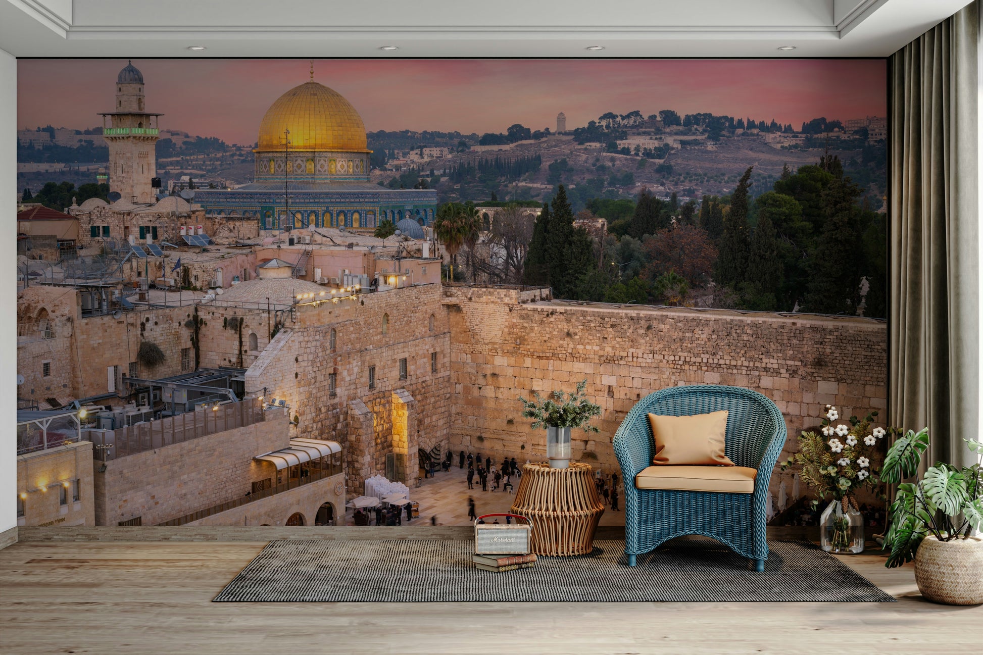 A close-up of the delicate buildings and light.

