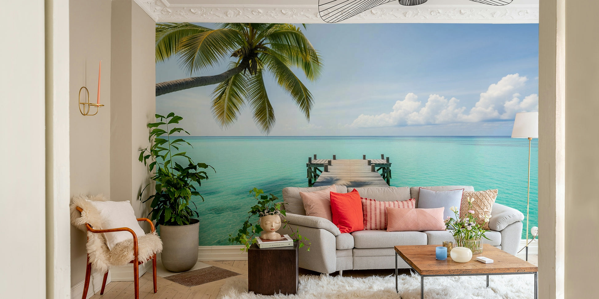 This piece is ideal for a bedroom, a living room, or a sunroom.
