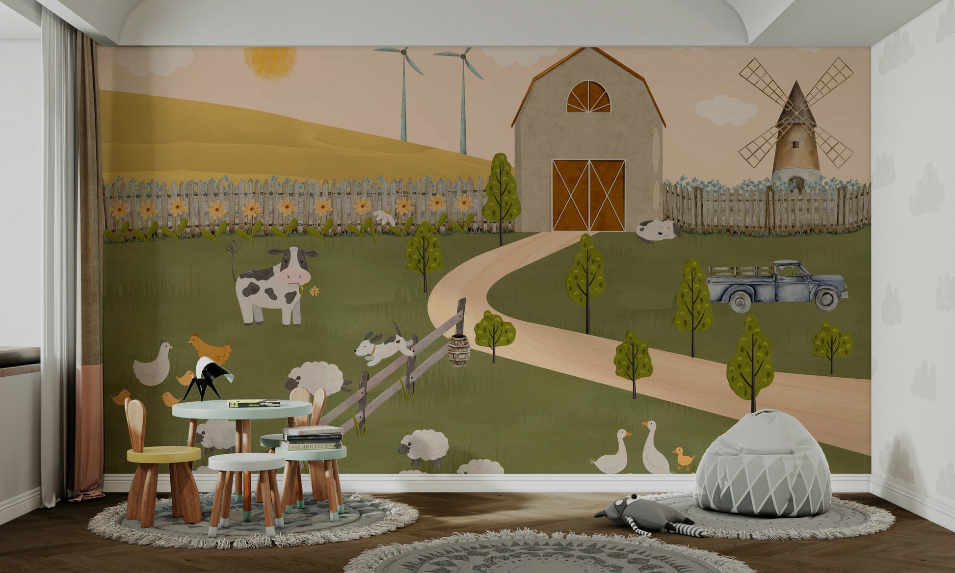 The design features charming barn animals like cows and pigs.

