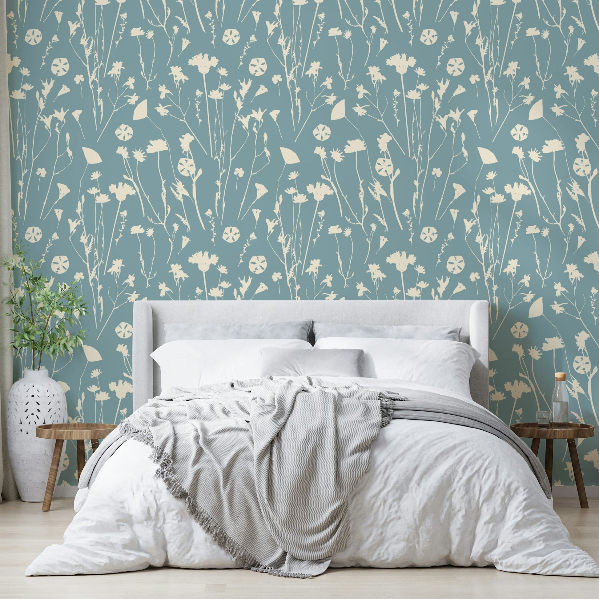 The photo shows the texture of the paper itself.
