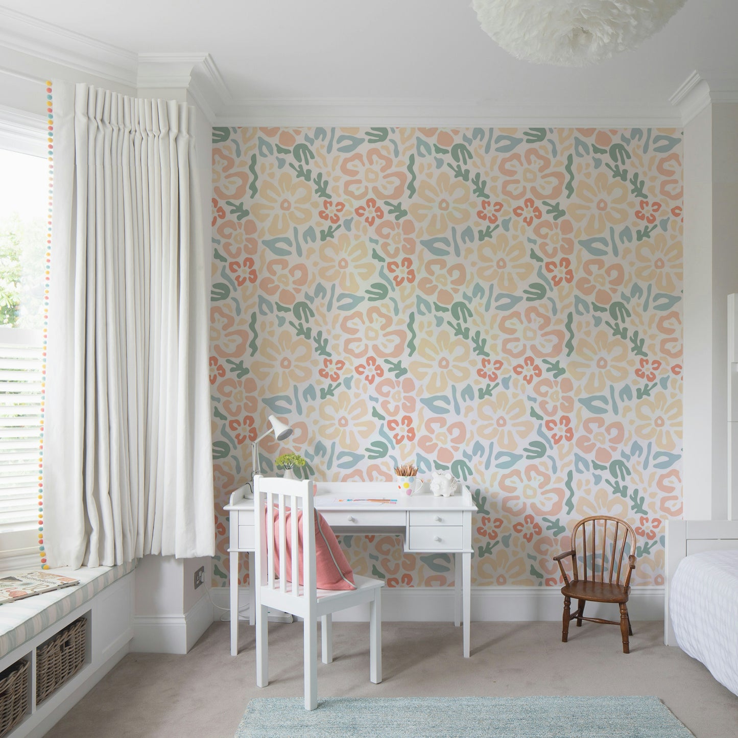 Whimsical floral pattern wallcovering

