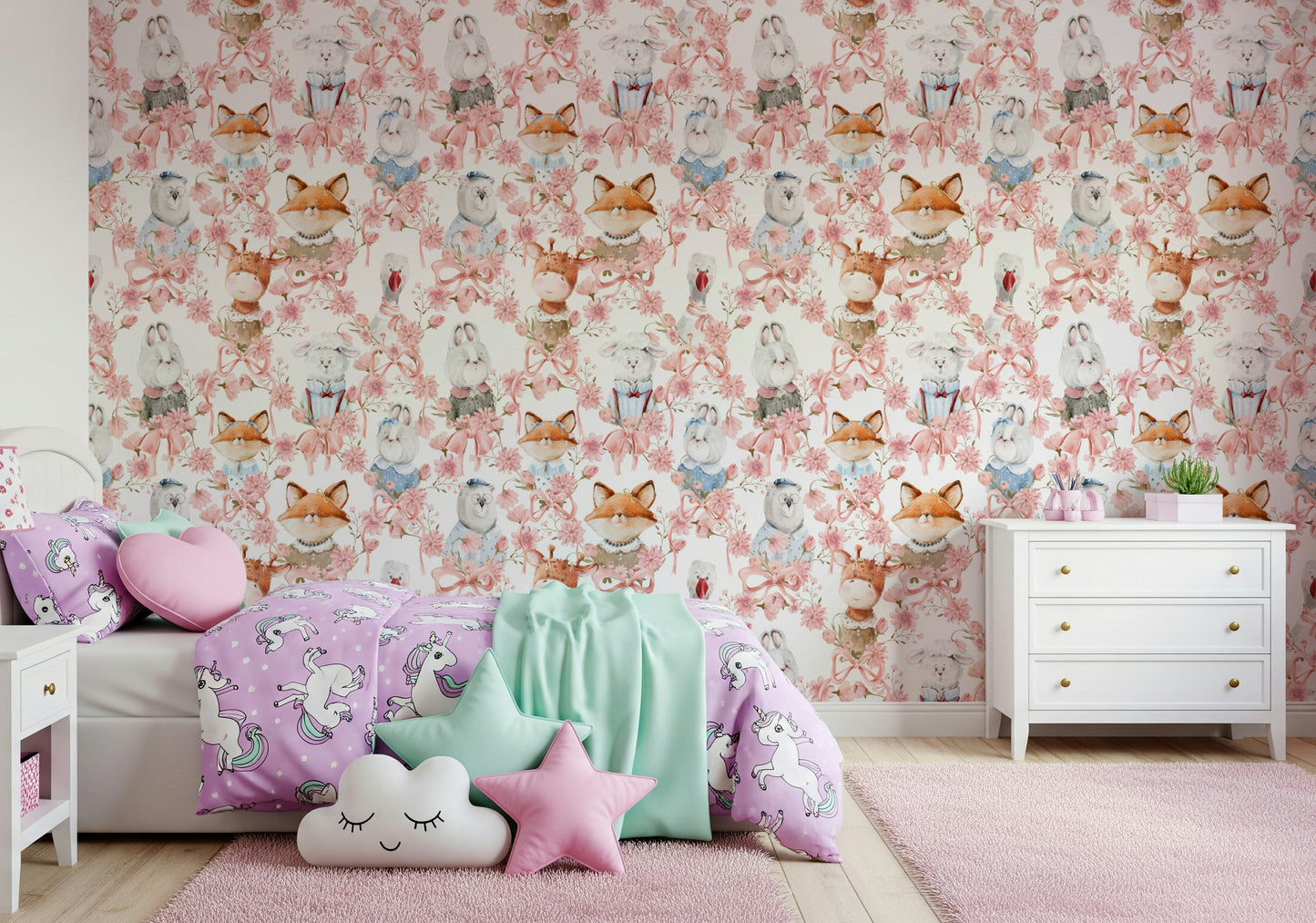 Floral Friends Wallpaper⁠