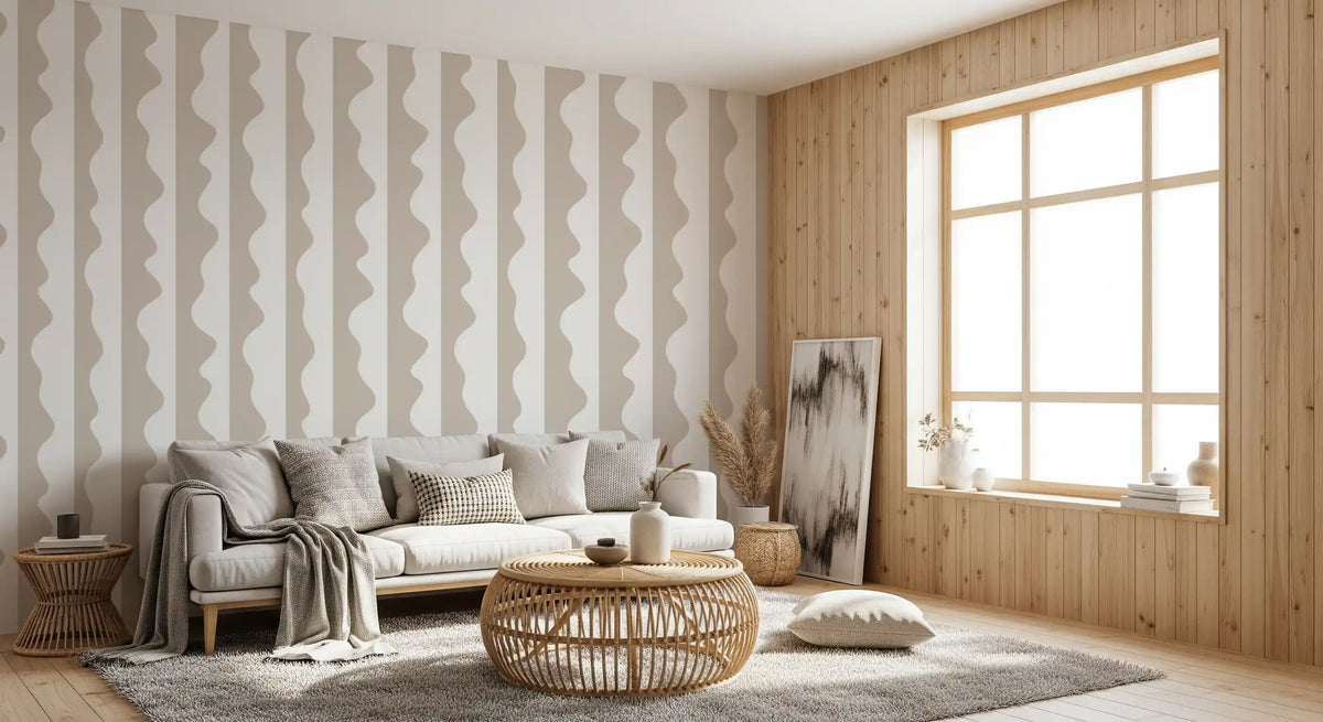 Gentle curved stripe wallpaper keeping a living room calm and neutral GD11614
