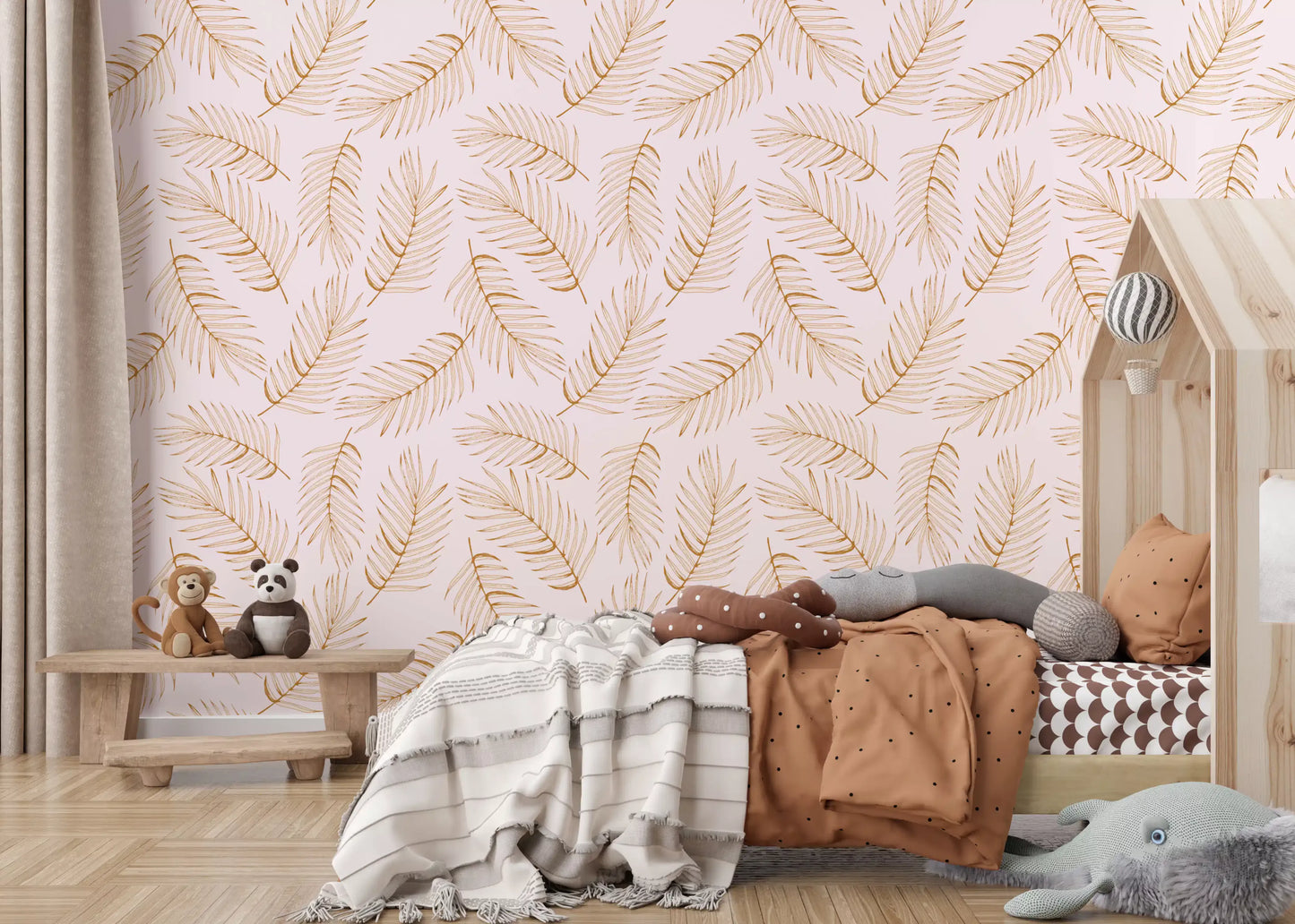 Golden Palm Leaf Outline Pattern Wallpaper⁠