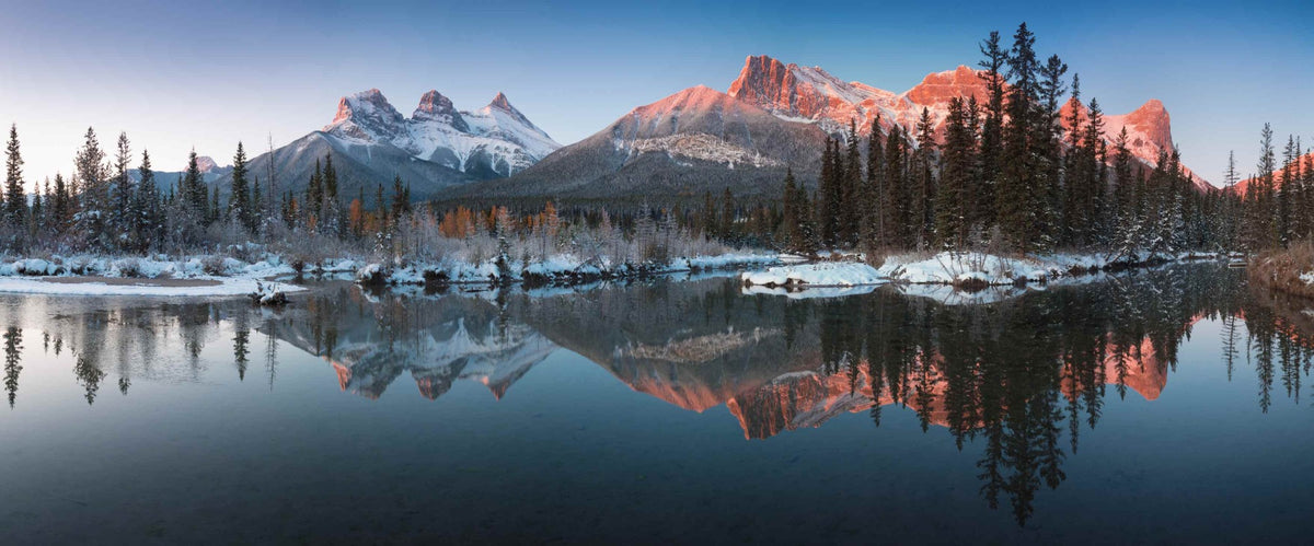 Natural Snow Peak Mountain Wallpaper