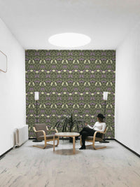 Whimsical wallpaper with Nouveau floral details

