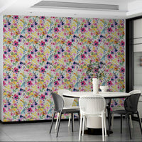 Light and bright summer floral wallpaper close-up

