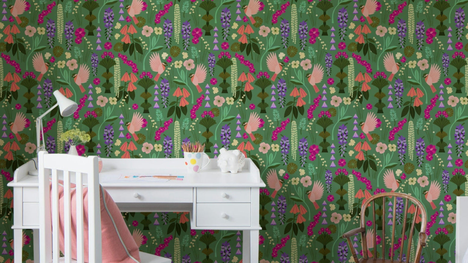 Elegant wallpaper with birds perched among blooms

