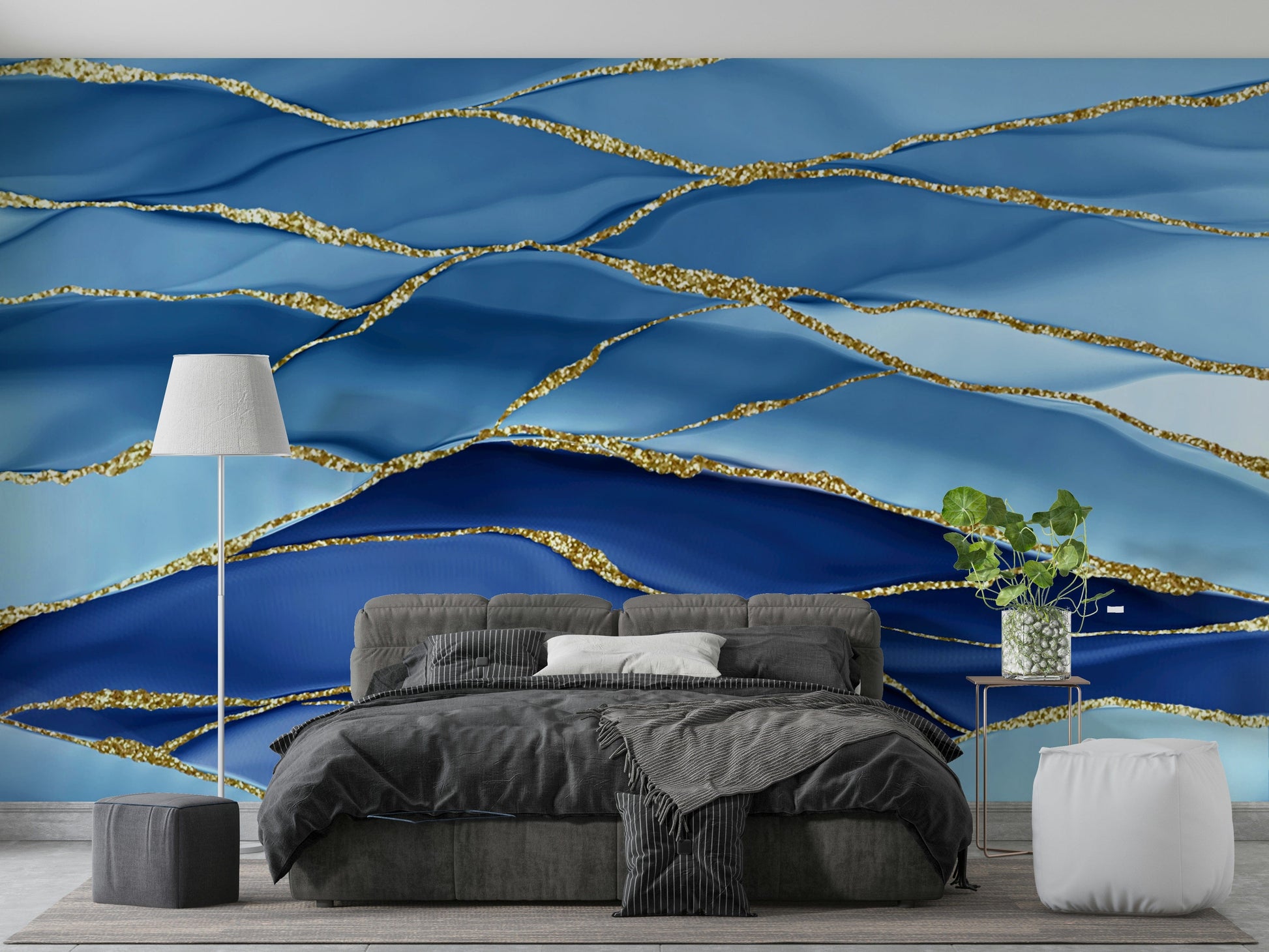 A close-up of the delicate gold and azure texture.

