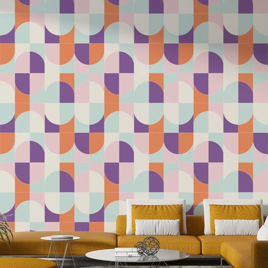 Sharp lines and defined forms in the wallpaper.

