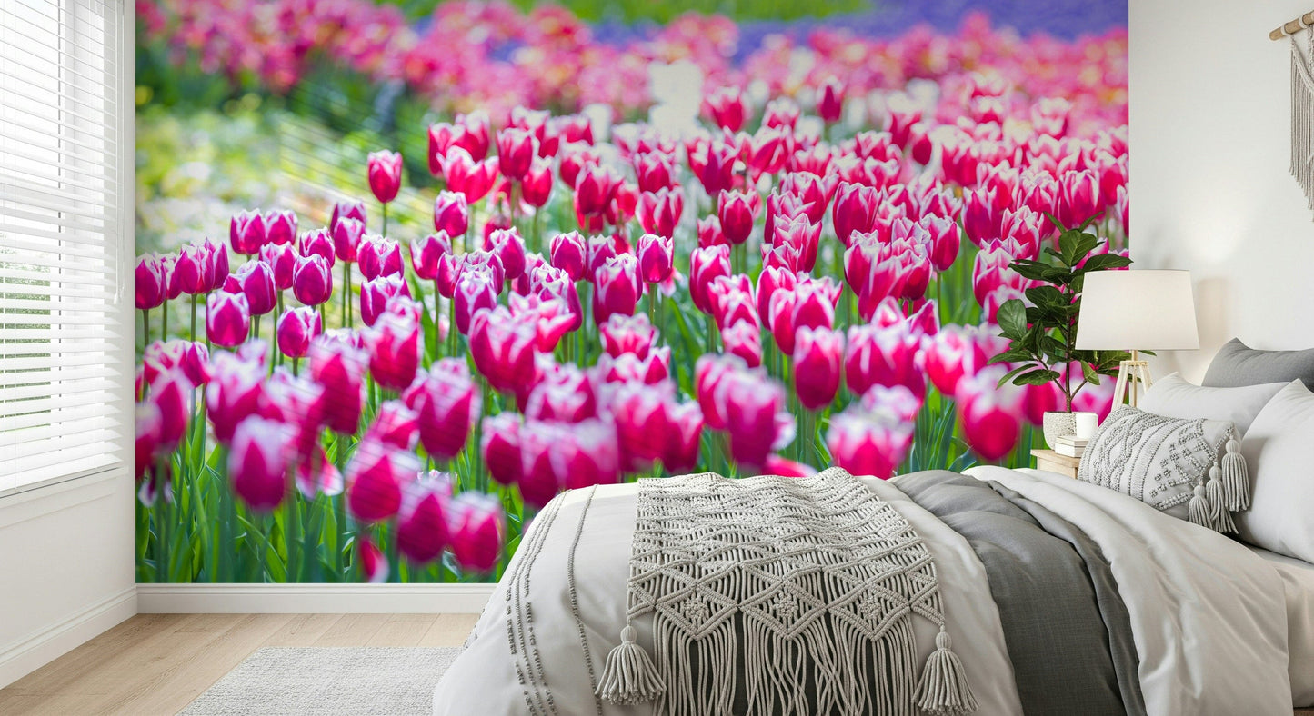 Home decor, elegant Tulip Wonderland wall covering.