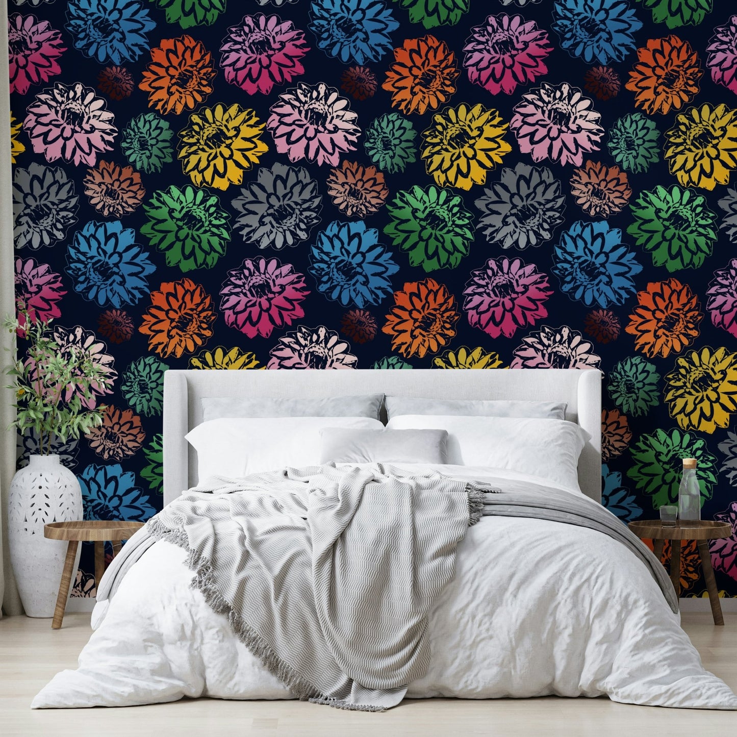 Wallpaper with a pattern of large dhalias flowers.

