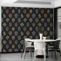 Vintage-inspired floral design wallpaper.

