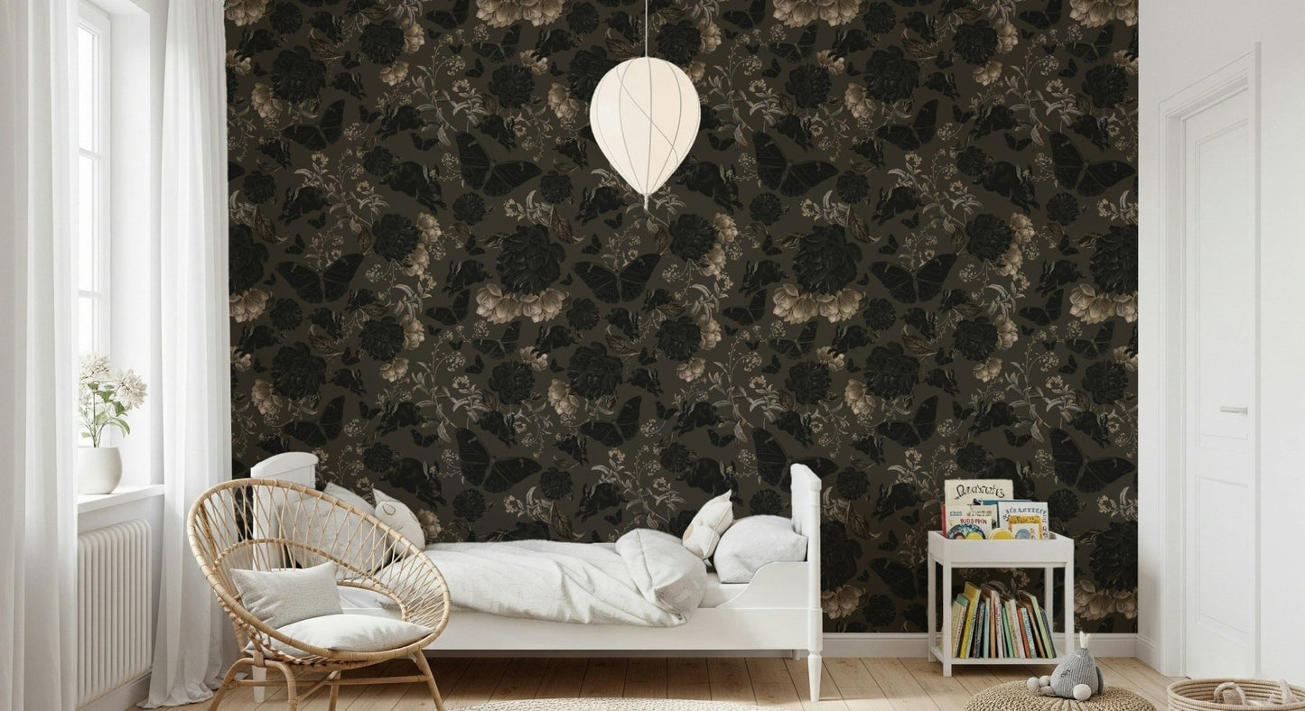 Moonlit Ivy and Garden Wall Mural – Atmospheric mural of an elegant nocturnal garden with dark green foliage and subtle floral accents.