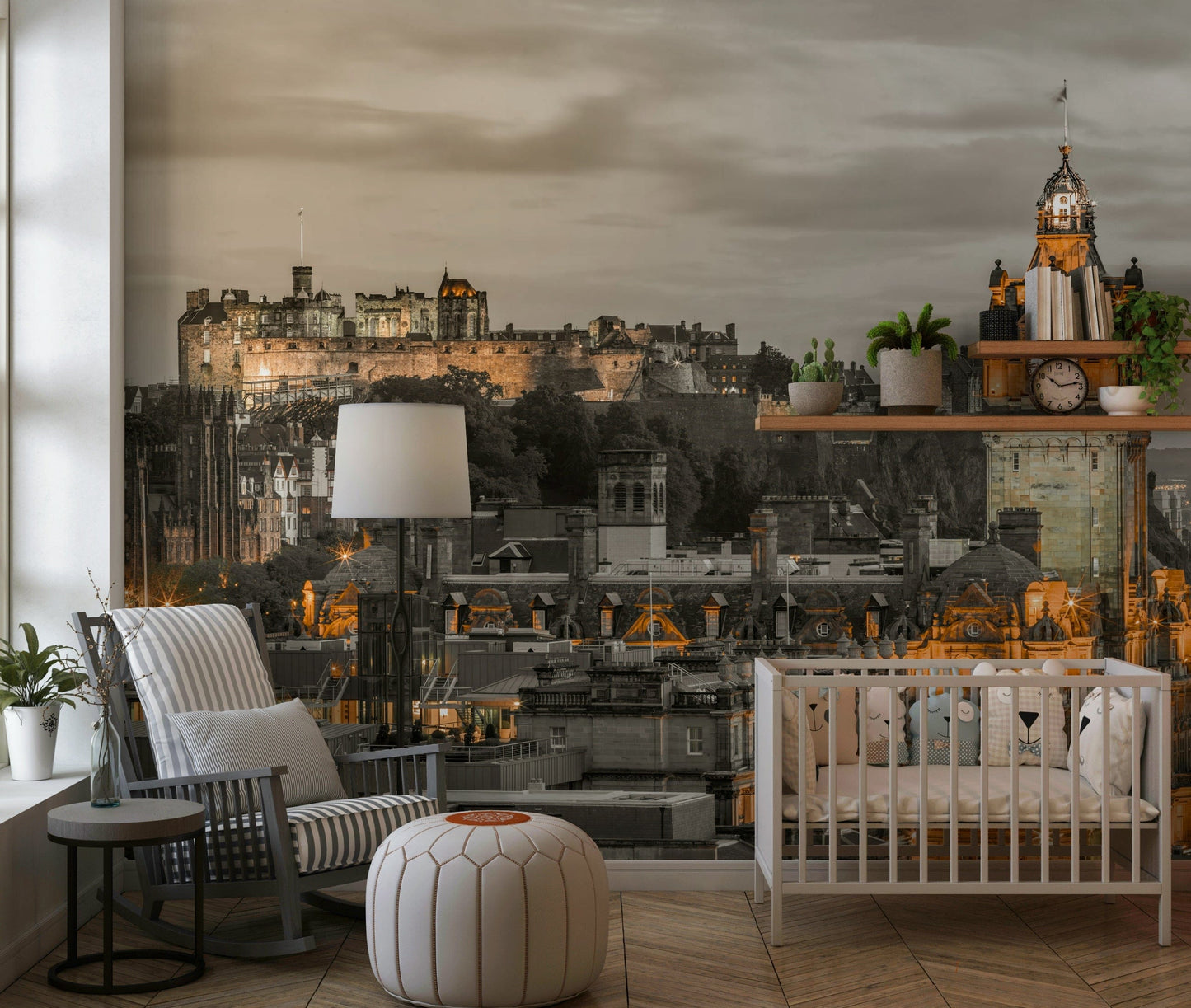 Dramatic Edinburgh Twilight cityscape wallpaper, historic old town buildings.