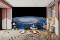 The feeling is one of both power and calm, showing a quiet space within chaos.
