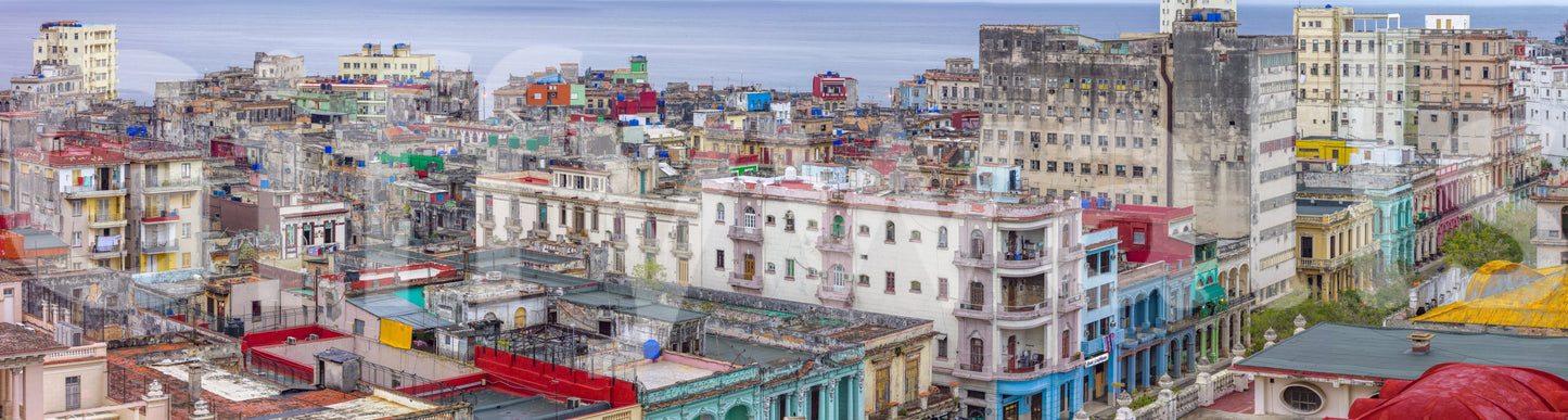 Wallpaper print Havana Skyline Charm colorful old town scene