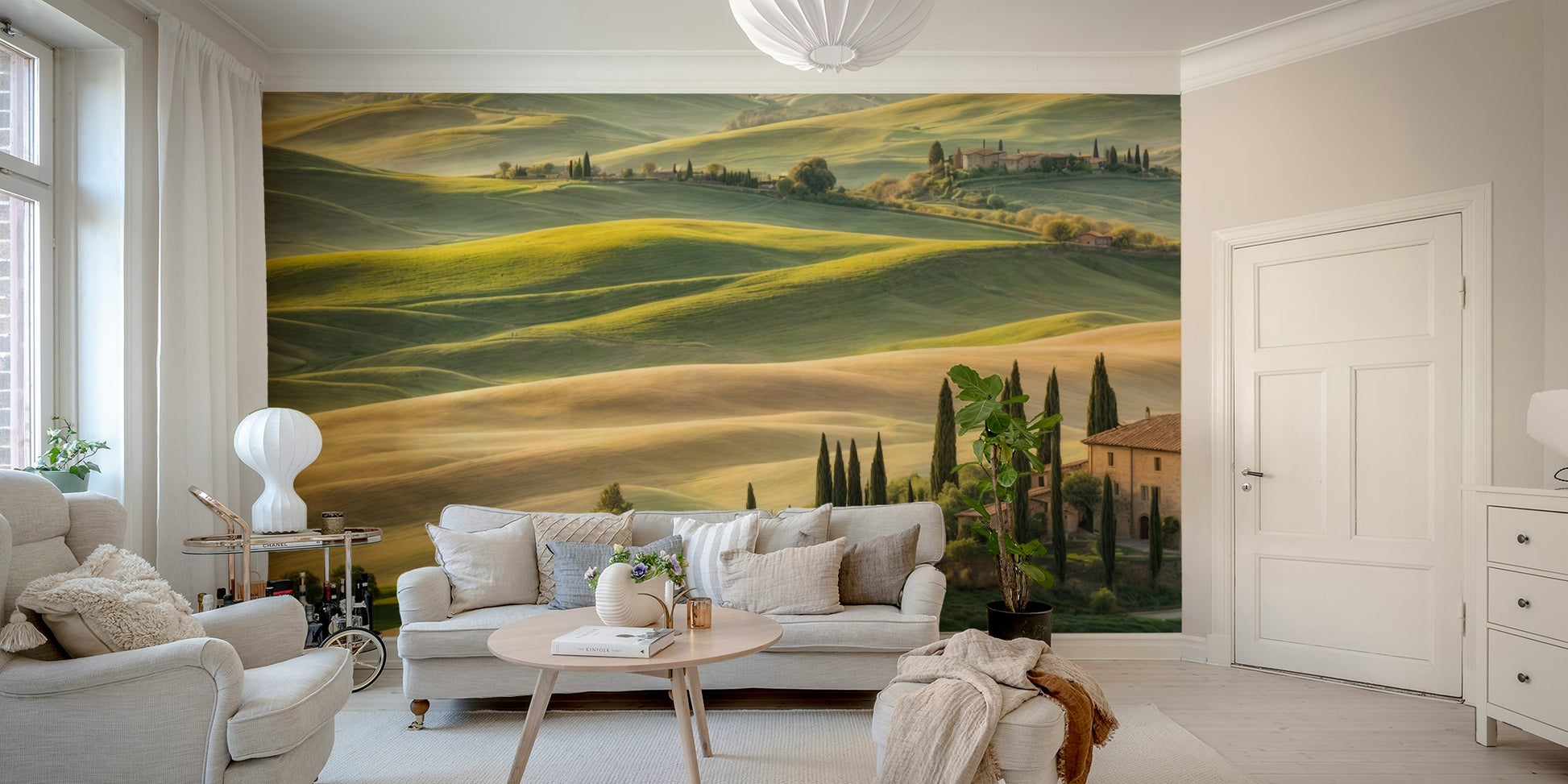 Soft sunlight over Tuscany wallpaper

