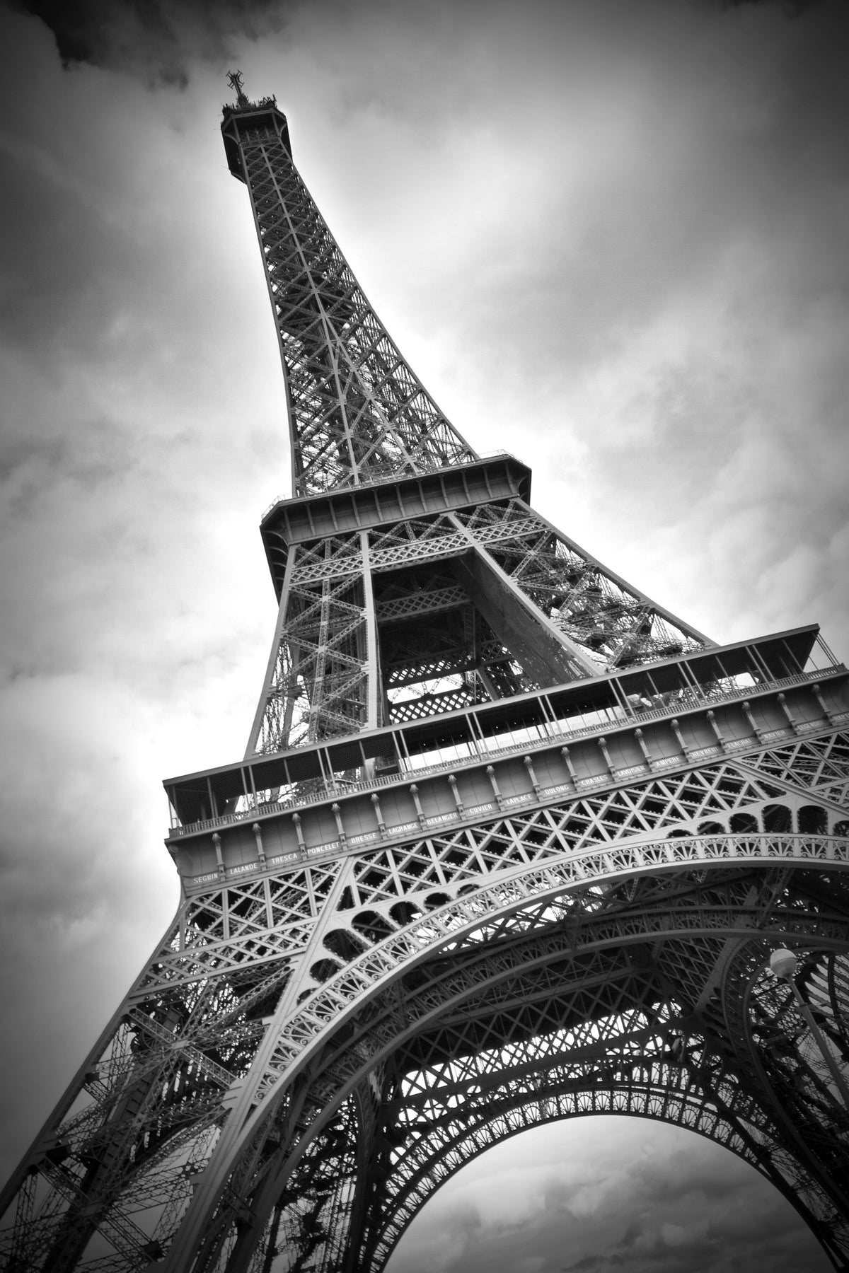 Dynamic Eiffel Tower Wall Mural in your room — zoomed