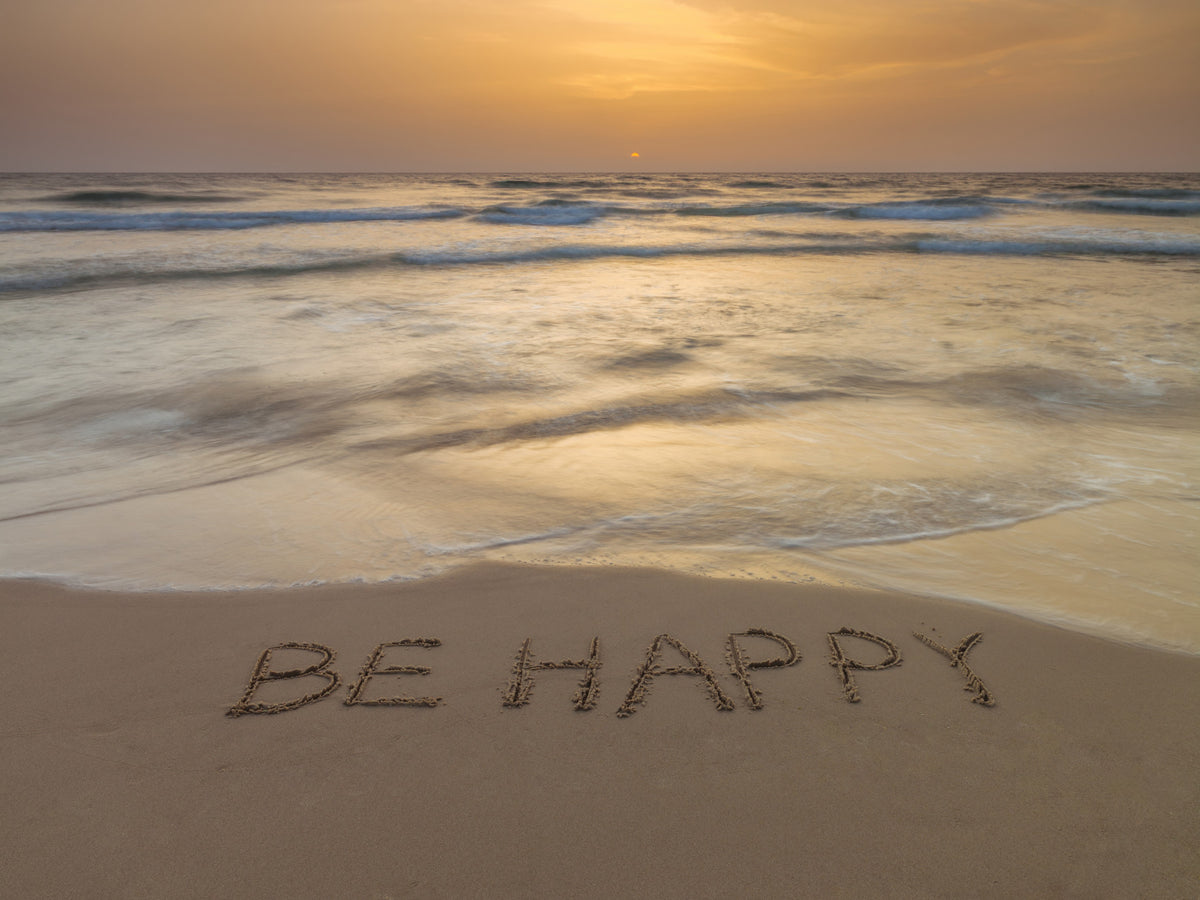 Be Happy Beach Wall Mural in your room — zoomed