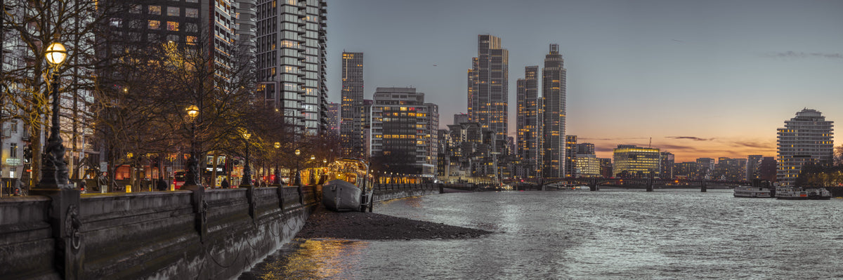 London Twilight Skyline Wall Mural in your room