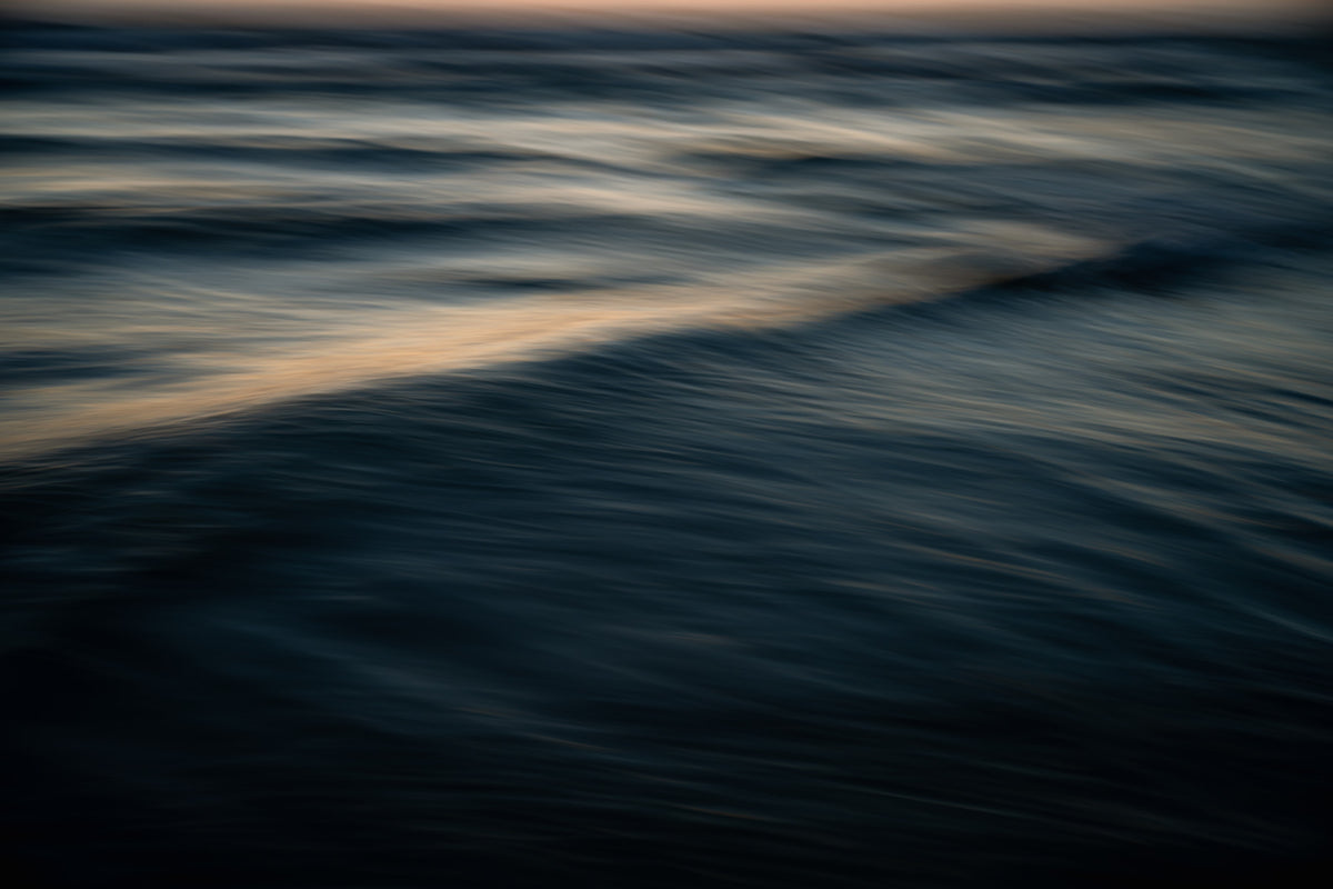 The Uniqueness of Waves XXXII Wall Mural in your room