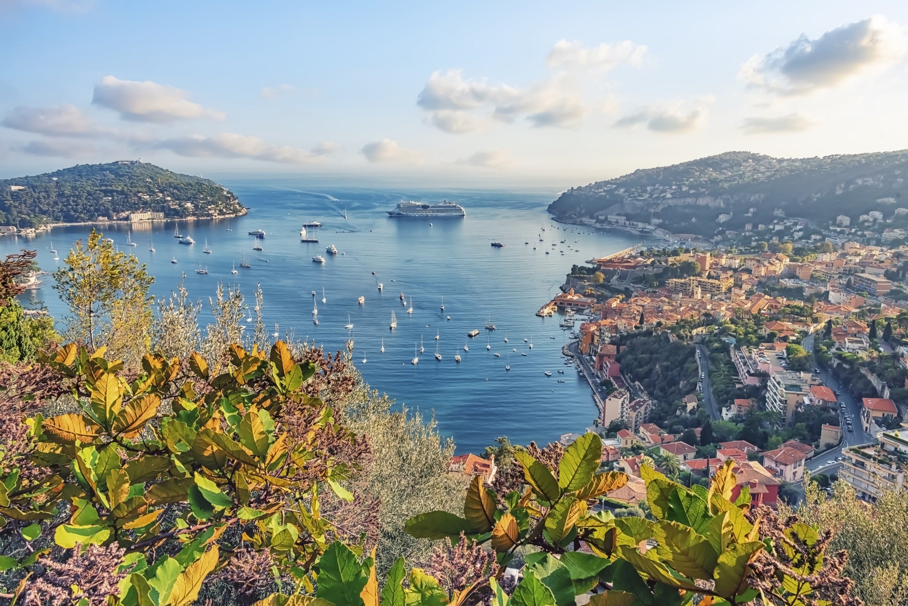 A beautiful French Riviera wallpaper mural of a luxury coast.

