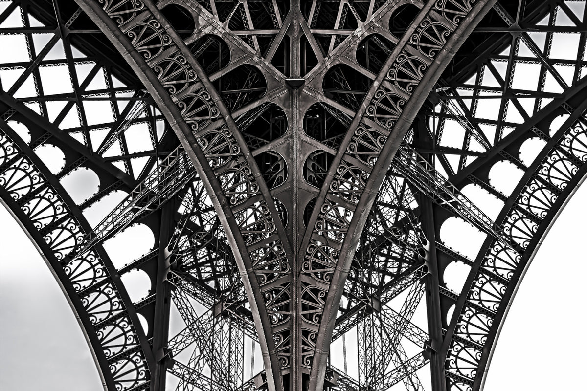 Eiffel's Ascent Wall Mural - 2274192 in your room