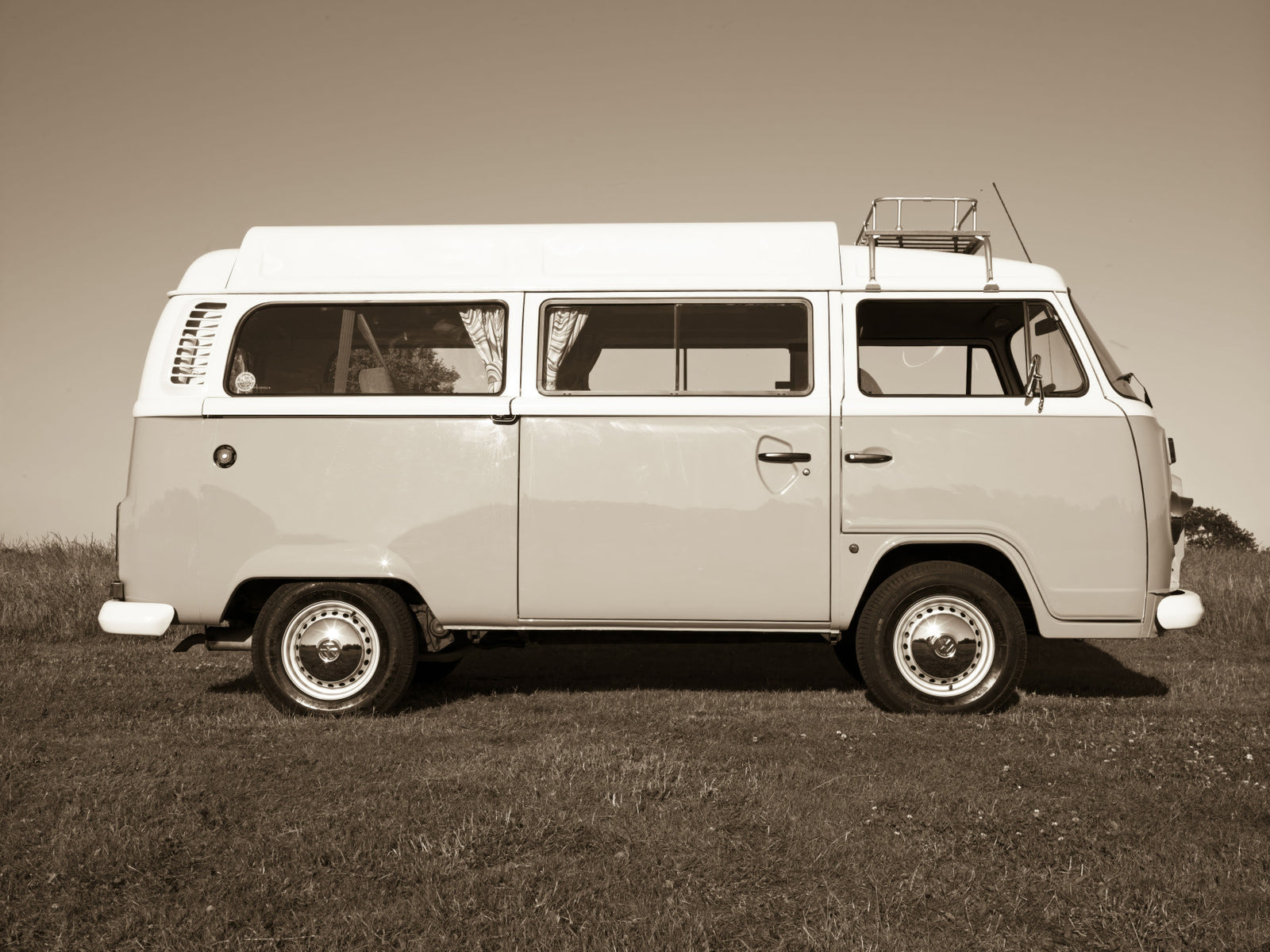 Vintage Camper Van Wall Mural