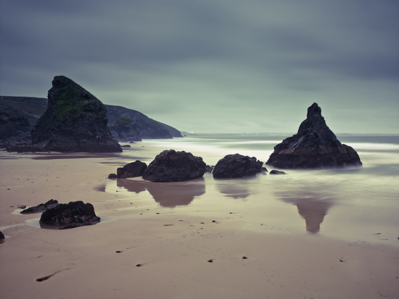 Bedruthan Steps Beach Wall Mural
