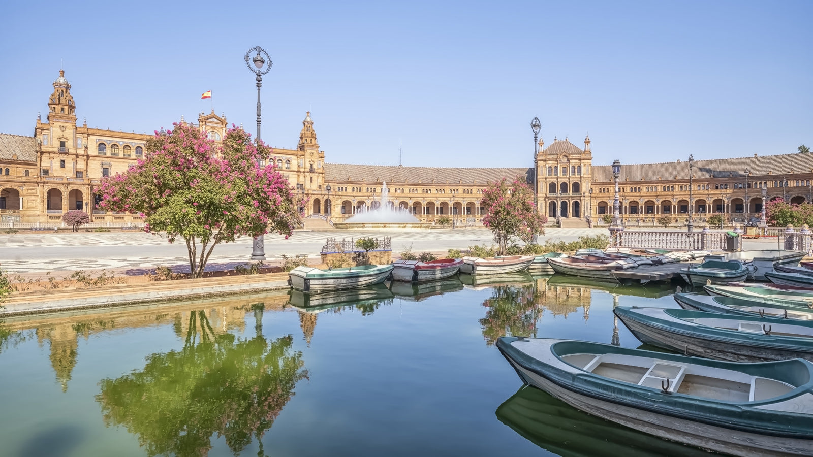Plaza de España Charm Wall Mural