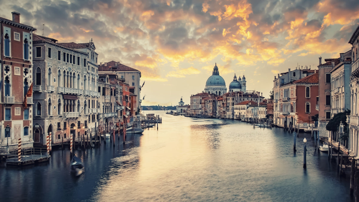 Venetian Twilight Wall Mural in your room — zoomed