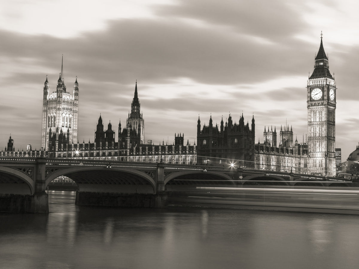 London's Majesty Wall Mural