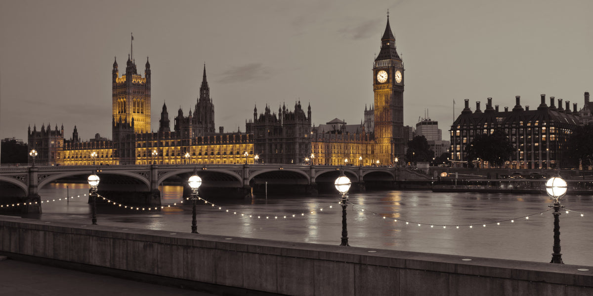 House of Parliament Wall Mural in your room — zoomed