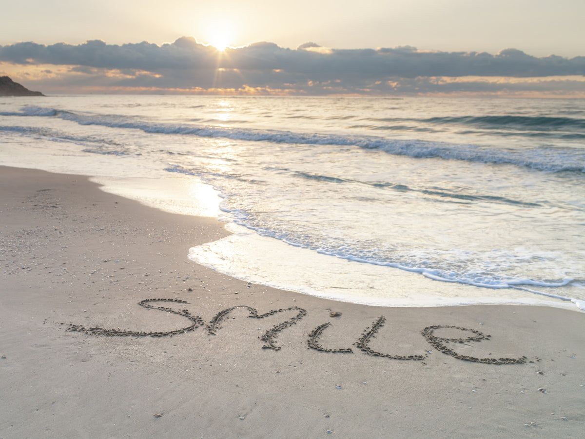 Seaside Smile Wall Mural in your room