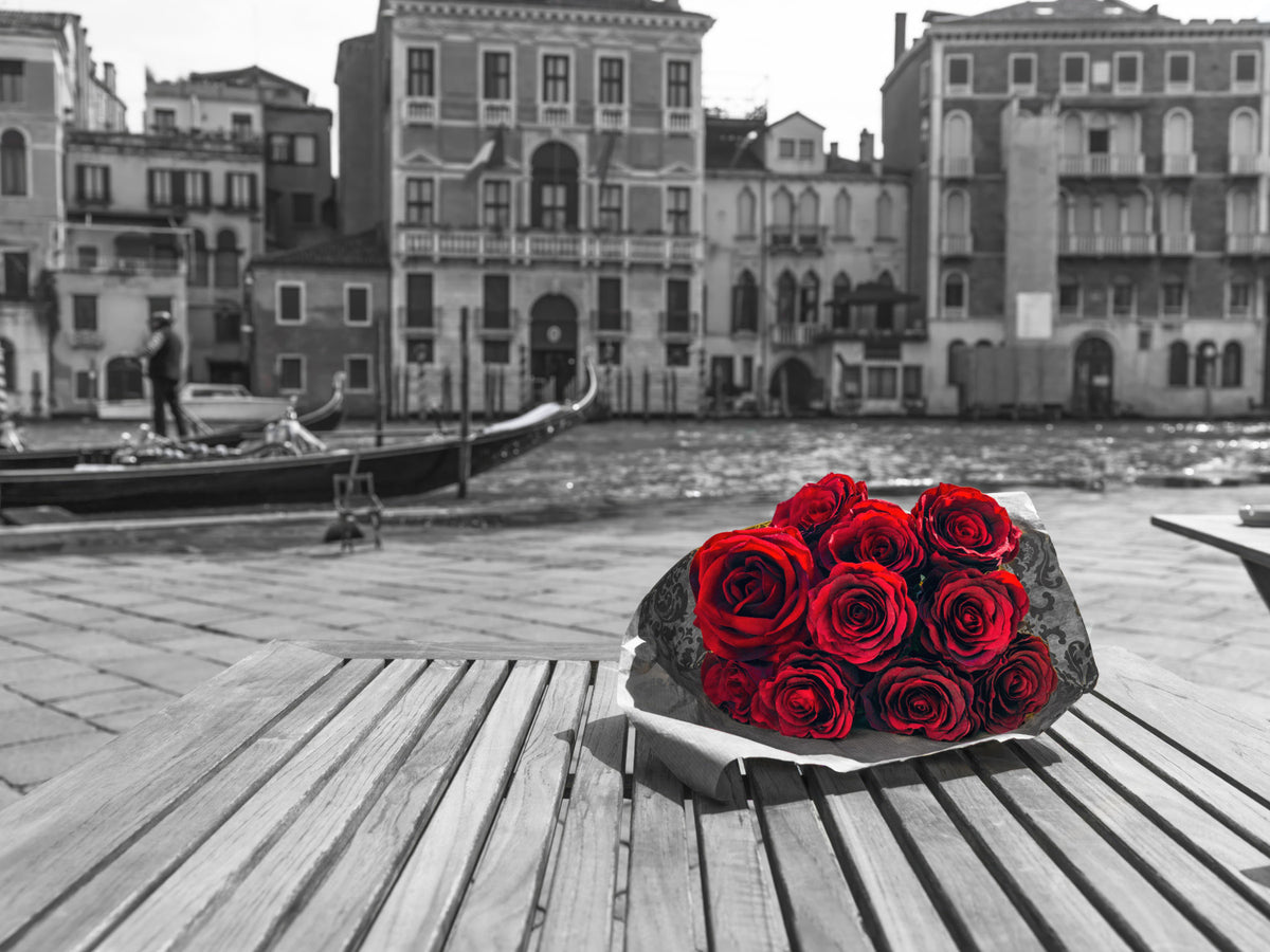 Red Roses, Grey Venice Wall Mural in your room