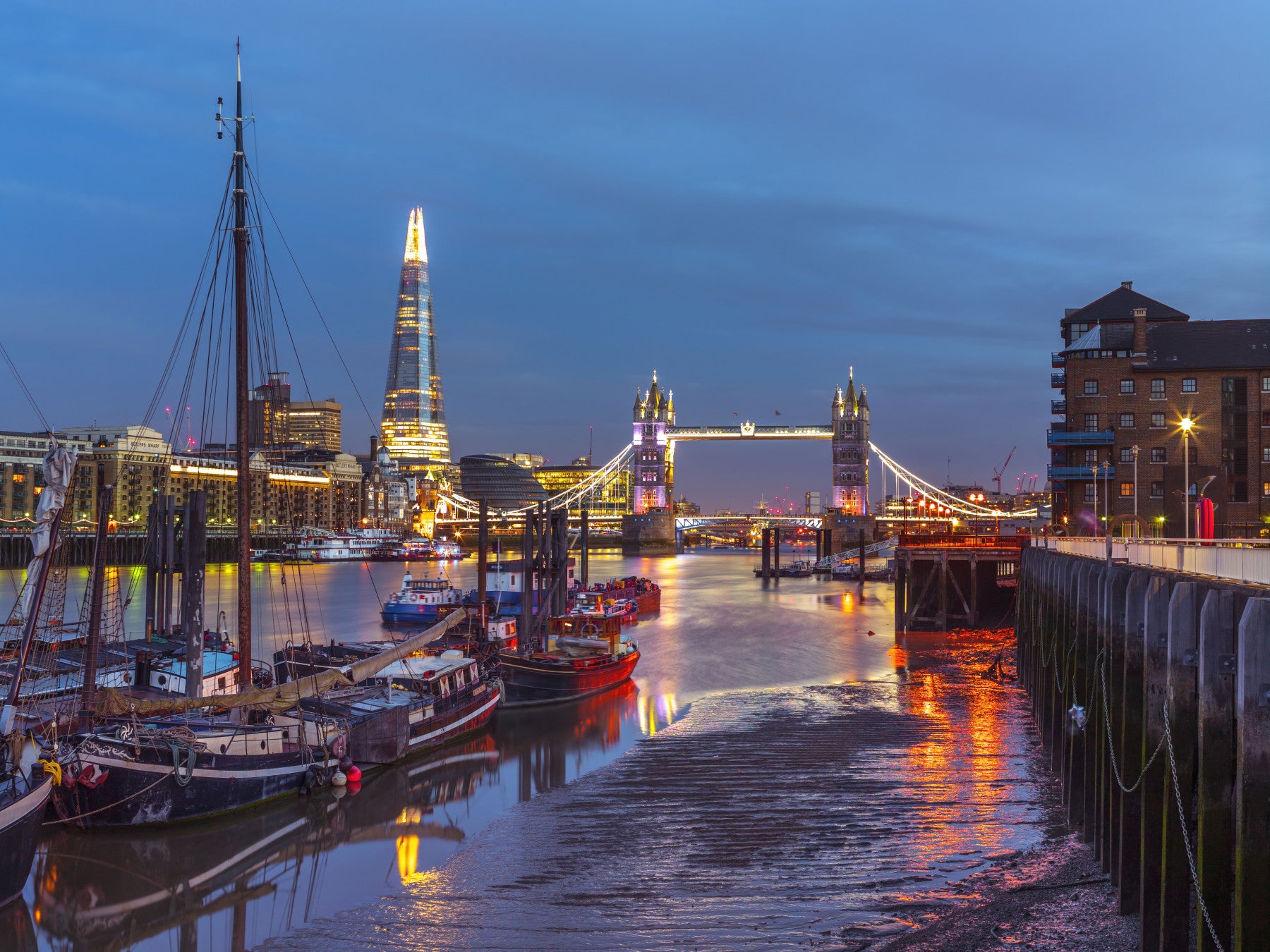 Thames Reflection Architecture Wall Mural in your room — zoomed