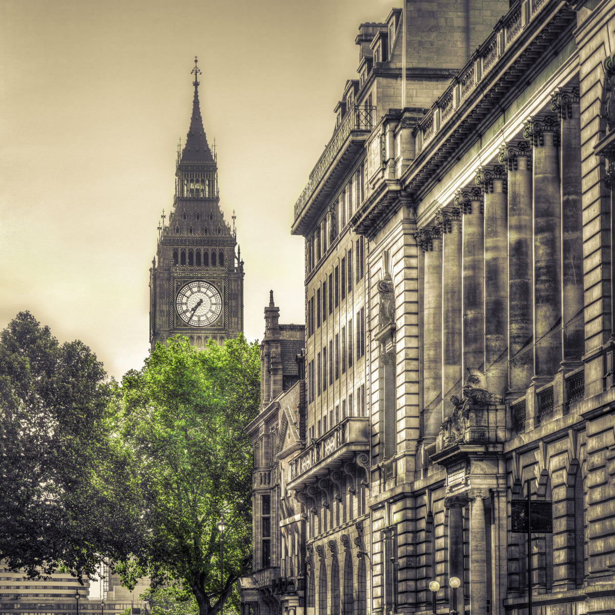 Historic London Architectural Landmark Wall Mural in your room