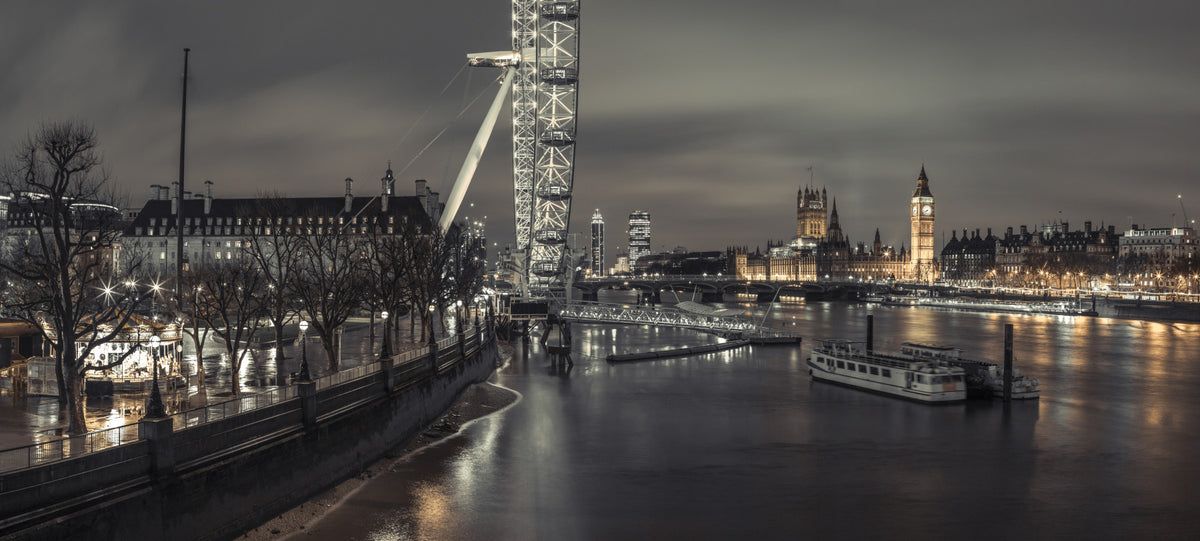 Thames Twilight Cityscape Wall Mural in your room
