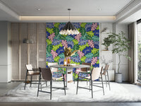 A wallpaper design with a repeating leaf pattern.

